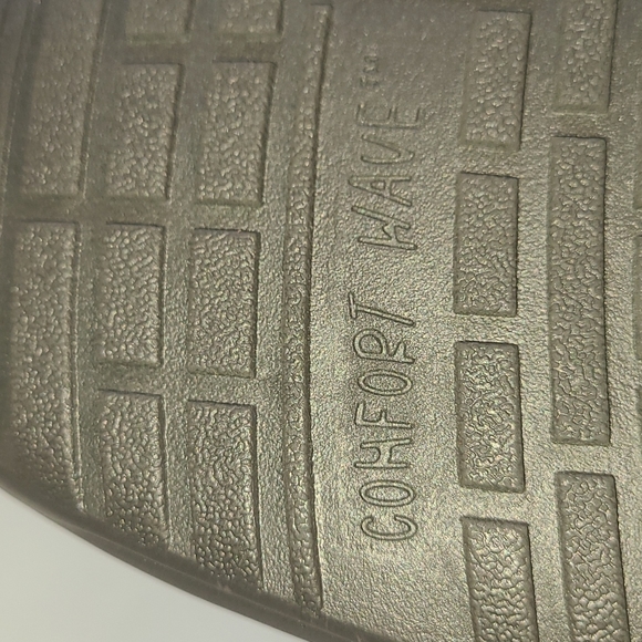 Easy Street Women's Purpose Slip-on, Brown, 9X Wide - Picture 6 of 11